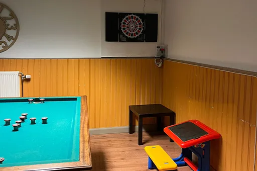 gite-levalfleuri-vresse-sur-semois-32pers-jeux-flechettes-001